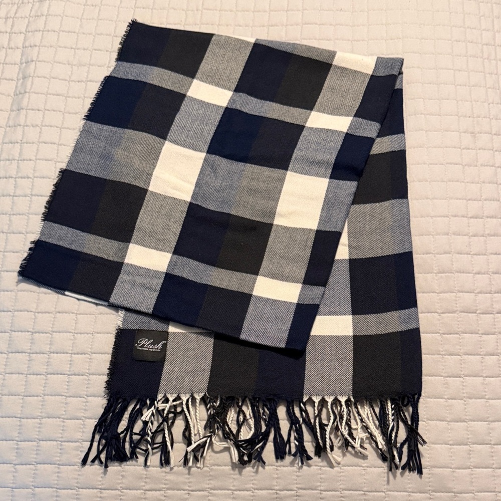 Plush navy plaid scarf
